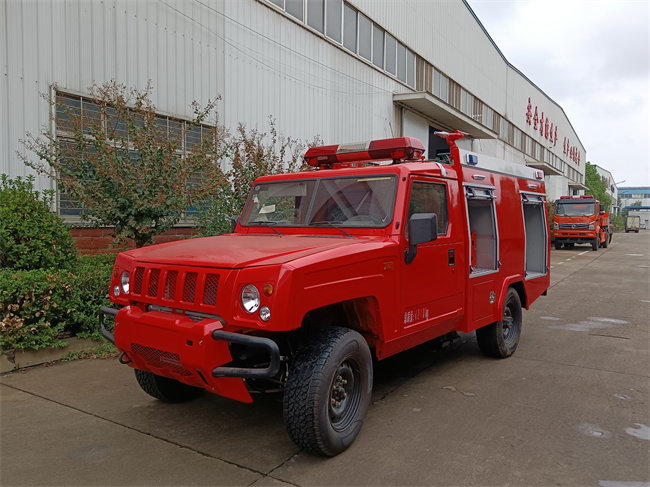 小型皮卡器材消防车_2吨四驱越野消防洒水车_吉林宁夏_森林消防越野巡逻车北汽双排5座供水车