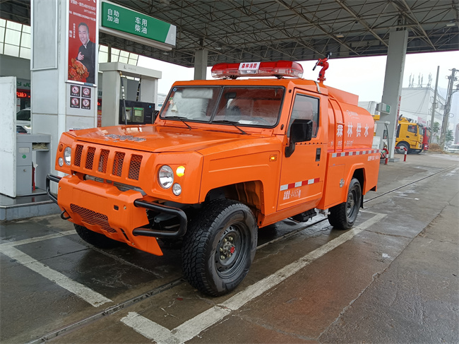 森林巡逻消防车_越野消防洒水车_江西山东_小型双排座北汽四驱5人座消防供水车